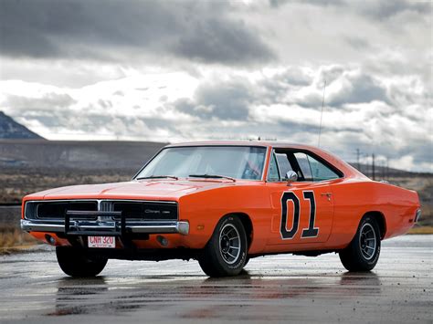 Aug 5, 2005 · When the first General Lee rolled onto the set, it was one of a kind -- a 1969 Dodge Charger painted "hemi orange" with a Confederate flag painted across the roof. The doors were numbered "01," and the only way in or out of the car was to climb through the windows. It didn't take long before the General Lee wasn't quite so unique anymore. 